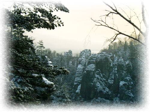 Wehlgrund mit Basteibrcke im Winter